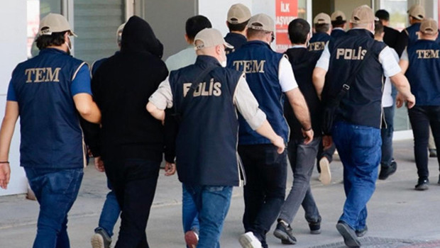 Ankara'da FETÖ operasyonu: 3 gözaltı
