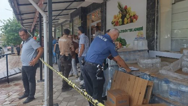 Yasemin'i çalıştığı markette öldürdü
