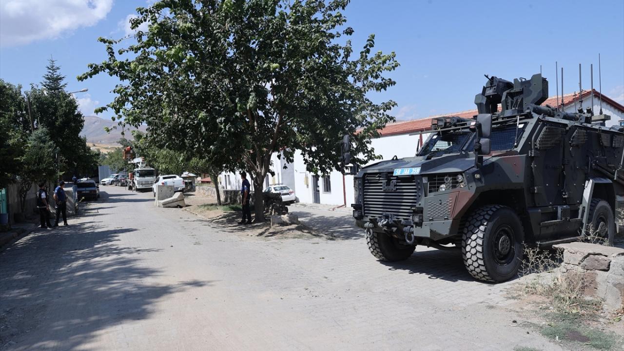 Sivas'ta kaybolan 11 aylık bebeğin annesi ve babası tutuklandı