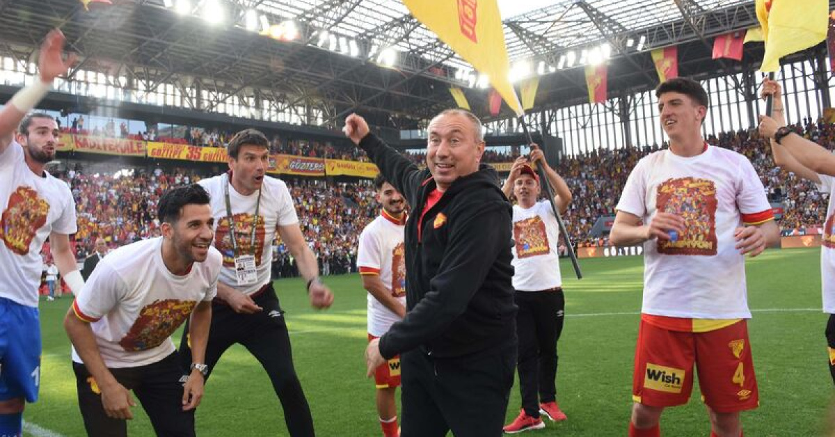 Göztepe'de istikrarın adı Stoilov!