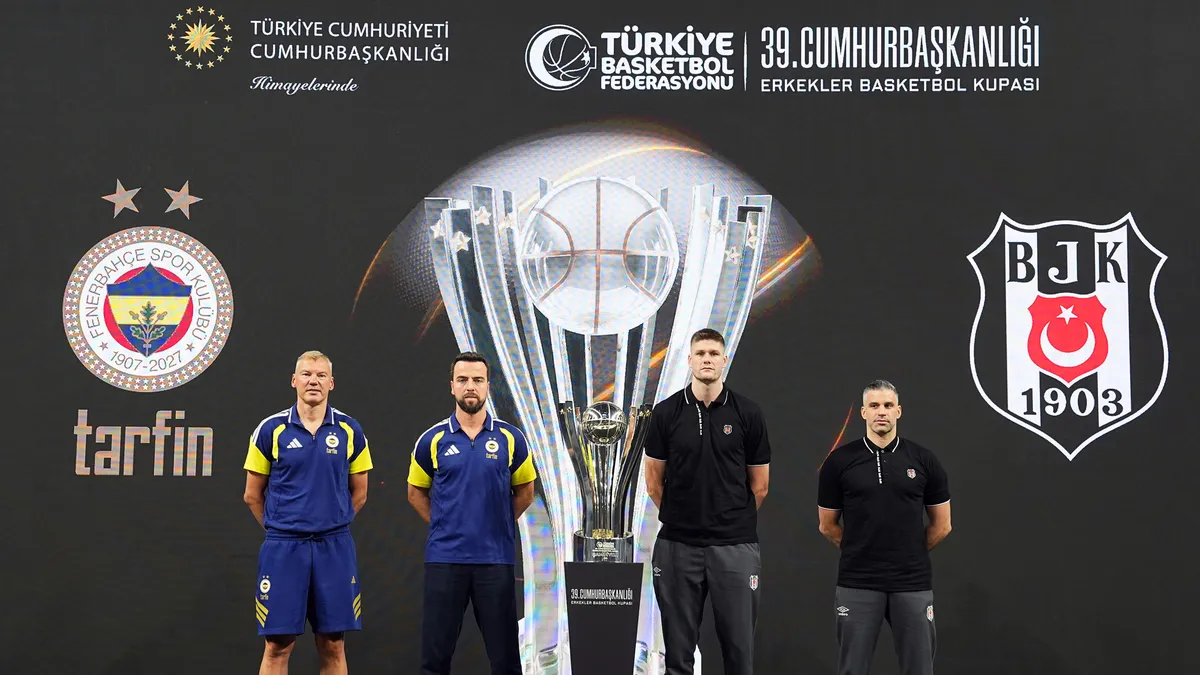 CANLI | Fenerbahçe Tarfin ile Beşiktaş kupa için sahada!