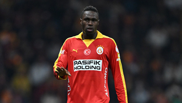 Galatasaray'da Singo'nun dönüşü yine ertelendi! İşte hedeflenen son tarih