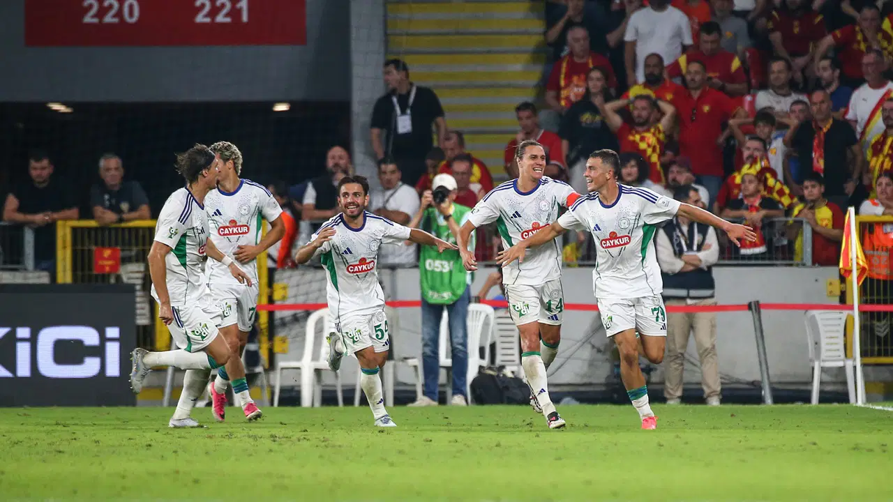 Çaykur Rizespor'un 10 Ekim'deki Fenerbahçe maçına şimdiden yoğun ilgi var