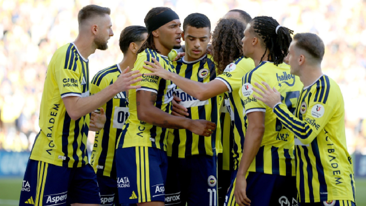 Aziz Yıldırım kararını verdi: Fenerbahçe'de imzaların atılacağı ilk isim belli gerçekleşti