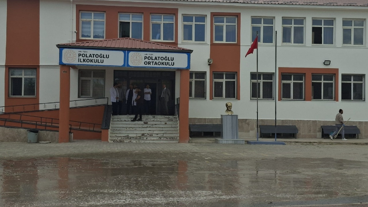 Son dakika | Tüfekle girilen okulda eğitime ara verildi