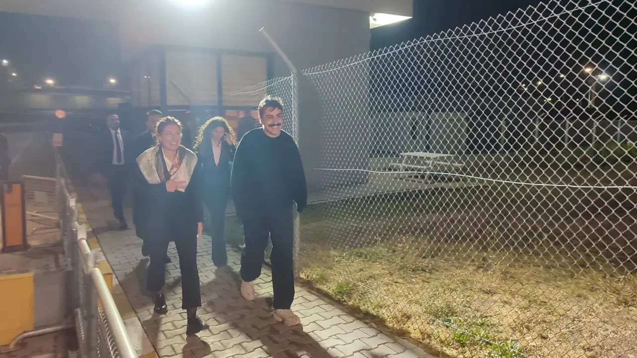 Komedyen Deniz Göktaş tahliye gerçekleşti: 'Hayalim üçümüzün tek bir arabayla beraber çıkıp...'