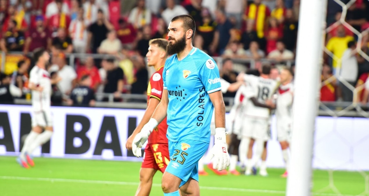 Taraftarla kavga eden kaleciye Süper Lig ekibinden af çıkmadı