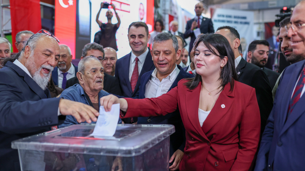 YENİ Parti İzmir’de kongre takvimi belli gerçekleşti
