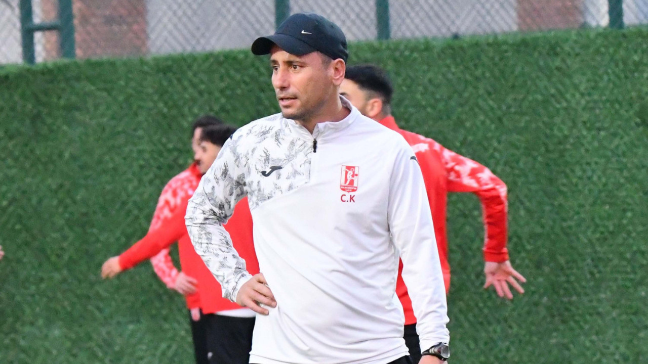 3 maçı da farklı kazandı: 7-1 kaybedince görevine son verildi