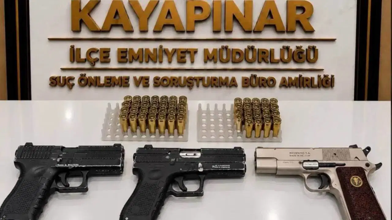 Firari şüphelilere operasyon: Silah, kimlik ve SIM kartlar ele geçirildi