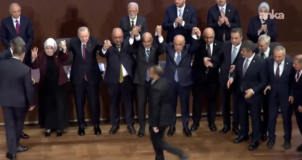 9 belediye başkanı AKP'ye katıldı