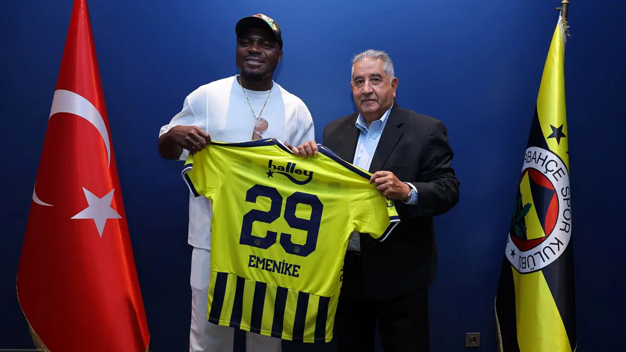 Emmanuel Emenike'den Fenerbahçeli taraftarlara mesaj: 'O sezon bu sezon'