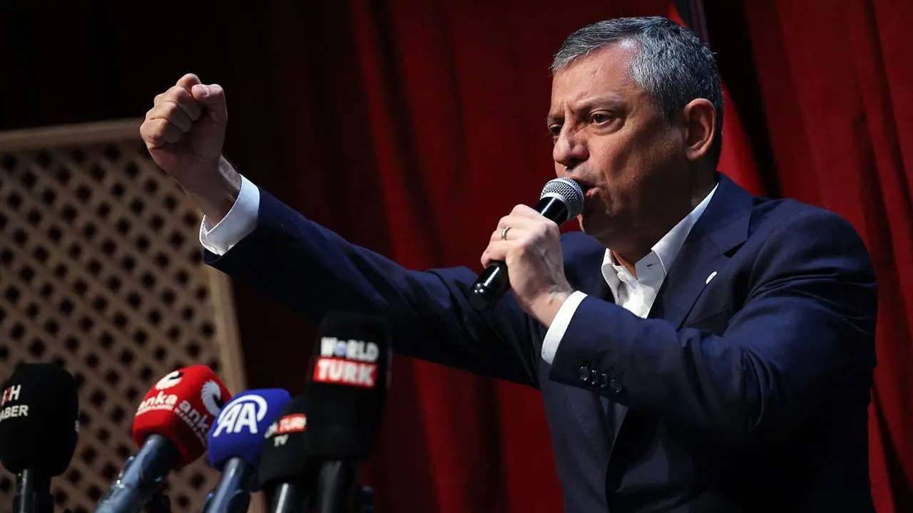 Son Dakika | Özgür Özel'den T24'ün kapatılmasına tepki: Böyle devlet yönetilmez