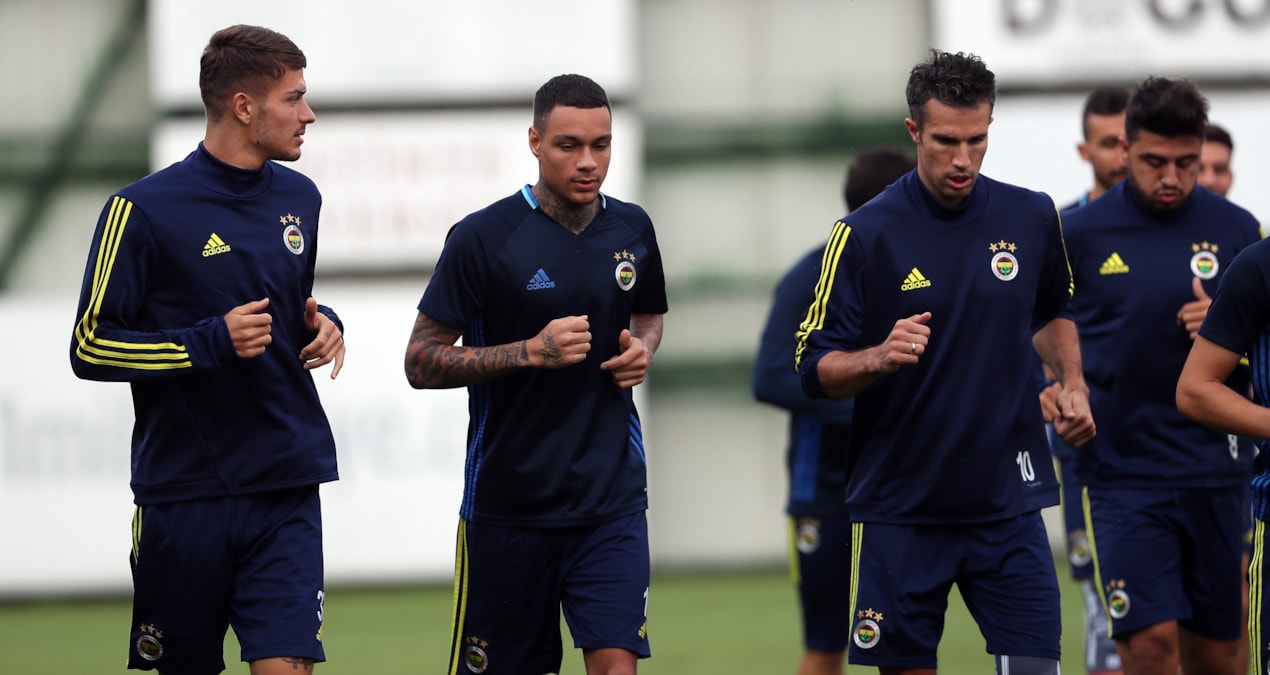 Fenerbahçe'nin eski yıldızından zehir zemberek itiraf: 'Ayrılmam için tehdit edildim'
