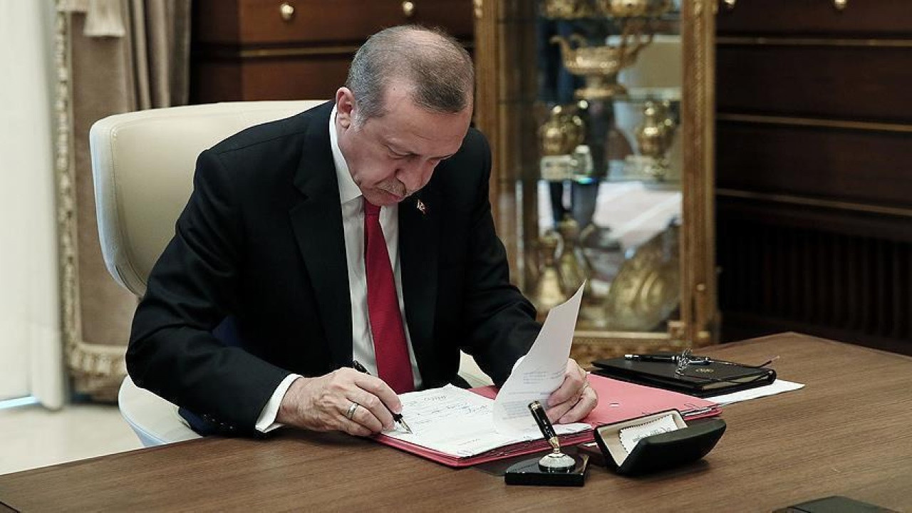 Saray'dan gece yarısı üst düzey atamalar: Resmî Gazete'de yayımlandı