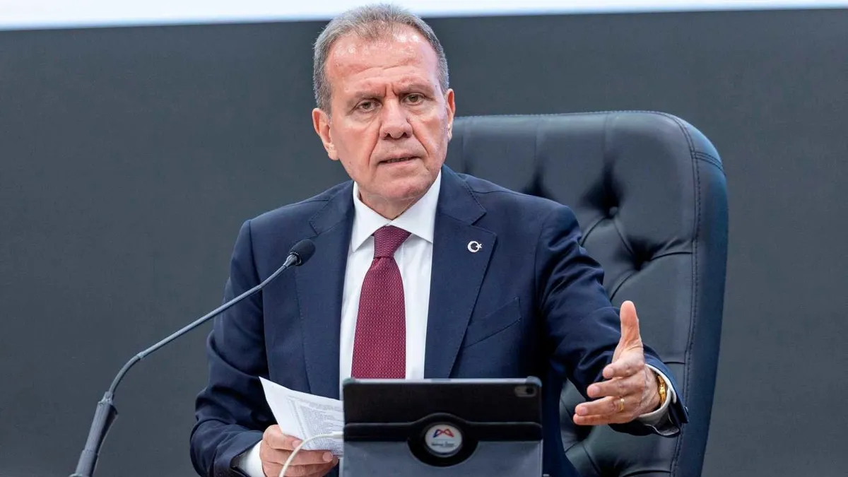 SON DAKİKA... Mersin Büyükşehir Belediye Başkanı Vahap Seçer gözaltına alındı