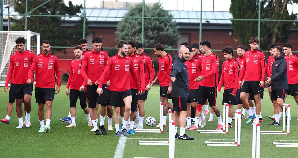 Montella'dan karar çıktı: 2 futbolcu kadroya alındı