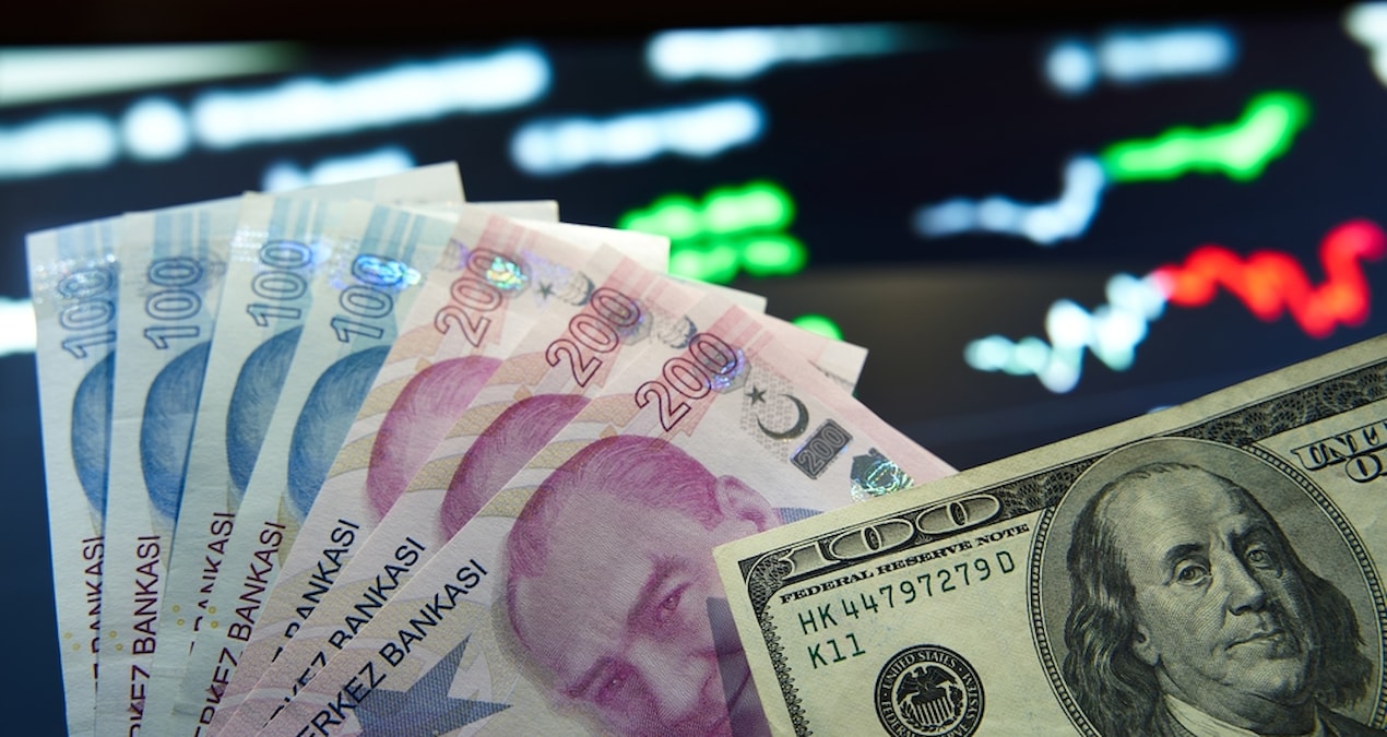 Dolar/TL bir rekor daha kırdı