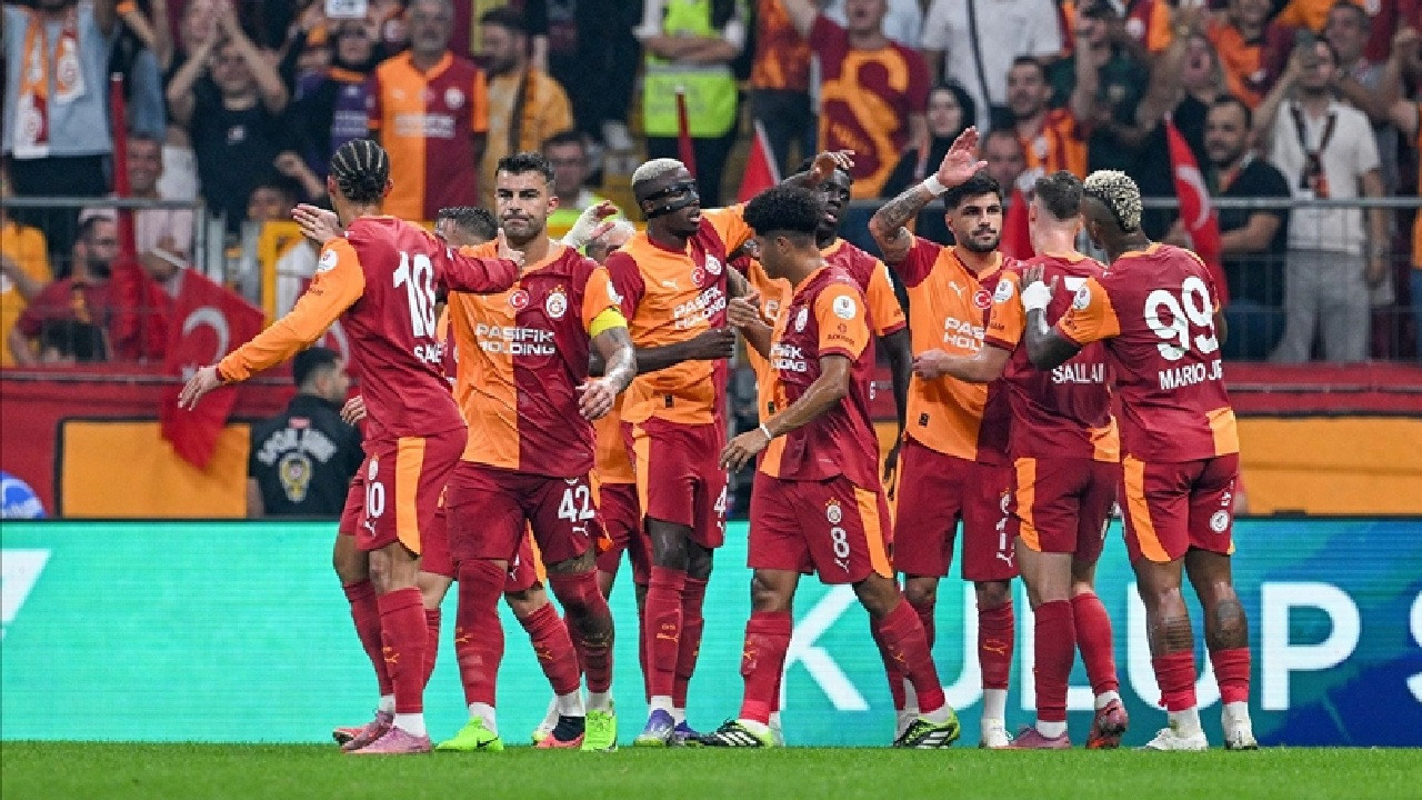 Galatasaray, Barcelona karşılaşması öncesinde transfer kısıtlamasını kaldırdı