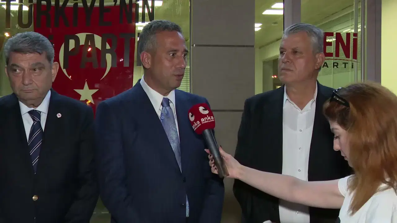 YENİ Parti heyeti Mersin'de: ‘Mersin'in iradesine sahip çıkıyoruz’