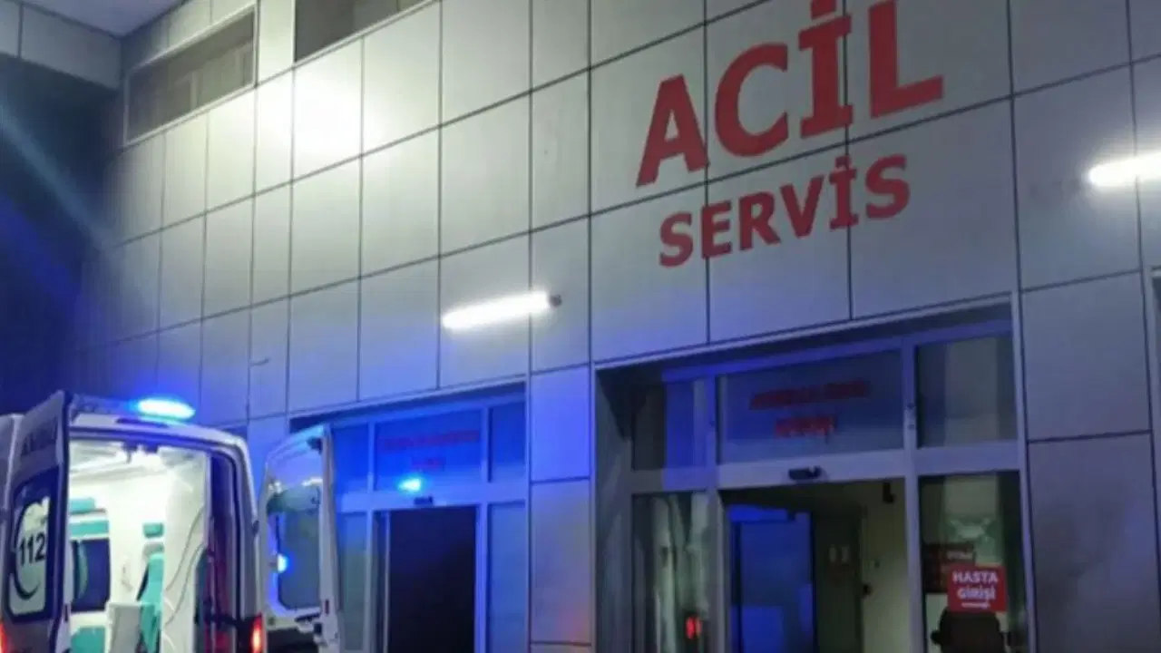 Şanlıurfa’da iki otomobil çarpıştı: 1 ölü, 7 yaralı
