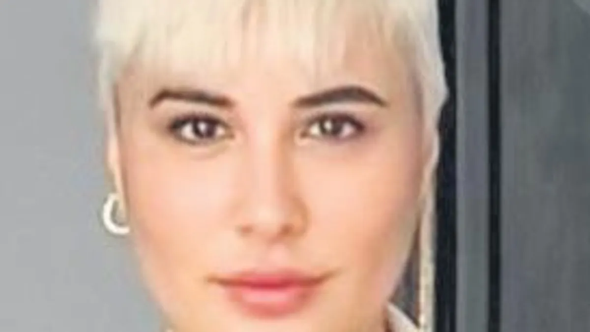 Alkollü sunucu 3 araca çarptı