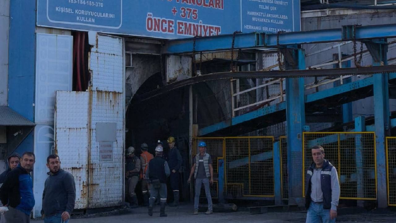 Umutlu bekleyiş sona erdi: Soma’da 3 işçinin daha cansız bedenine ulaşıldı
