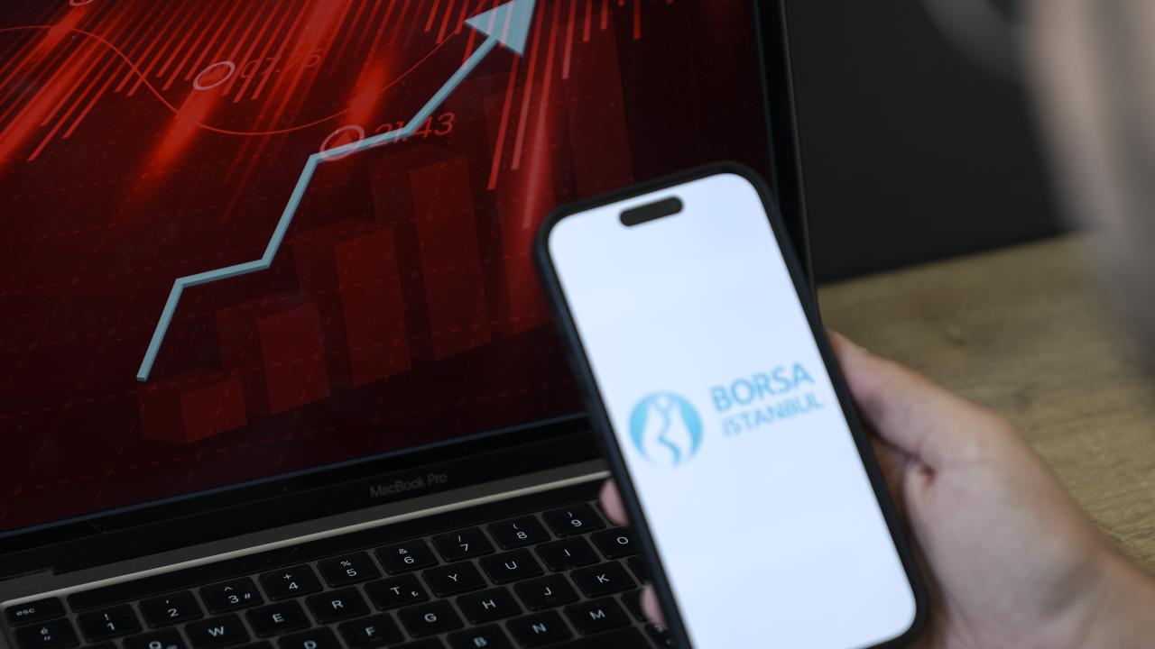 Borsa güne 12.271,92 puandan start aldı