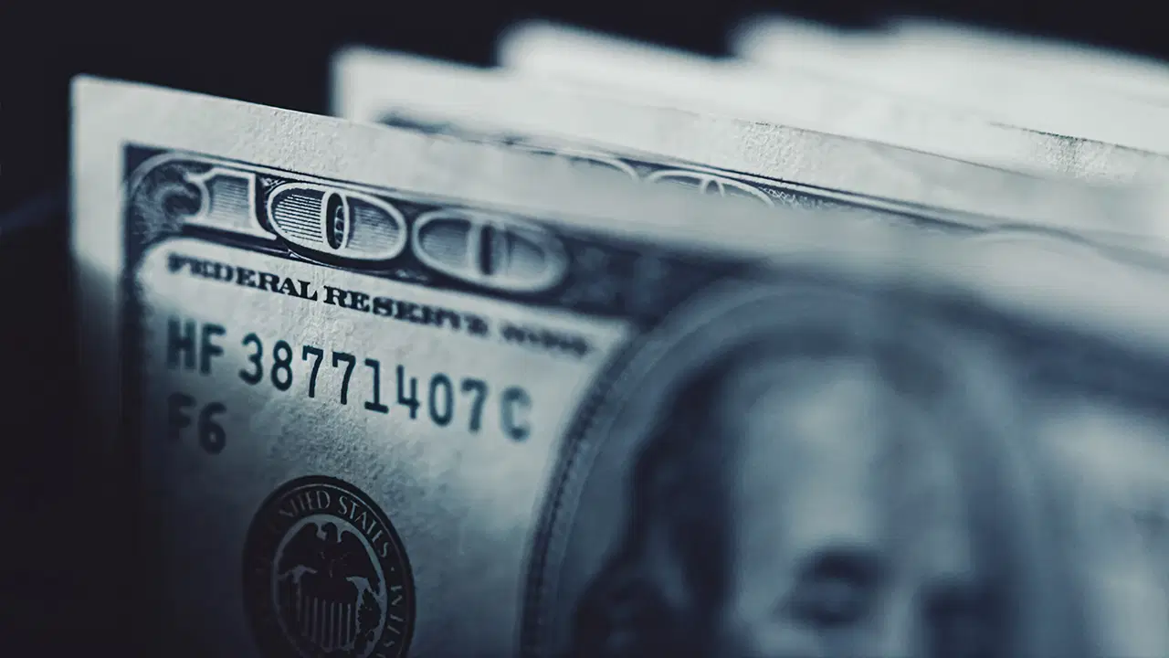 Dolar bir rekor daha kırdı: Yılı bitirmeden 49,14 seviyesine ulaştı