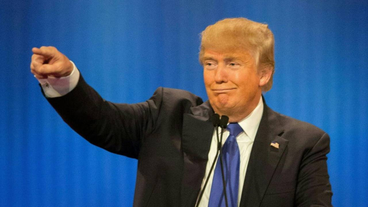 Hık demiş burnundan düşmüş: Kendisini "Çok zeki" ilan eden Trump amcasına benziyormuş