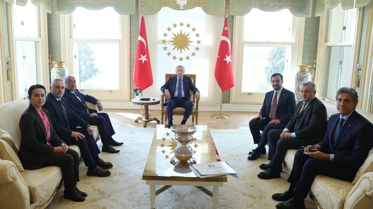Erdoğan, Vahdettin Köşkü'nde Şile Belediye Başkan Vekili Terzi'yle görüştü