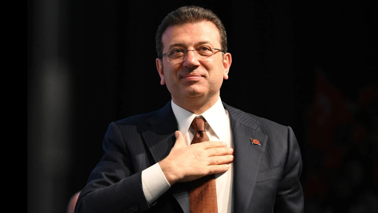 İmamoğlu "Saray zihniyeti çökmüştür" diyerek 'vurgunları' anlattı