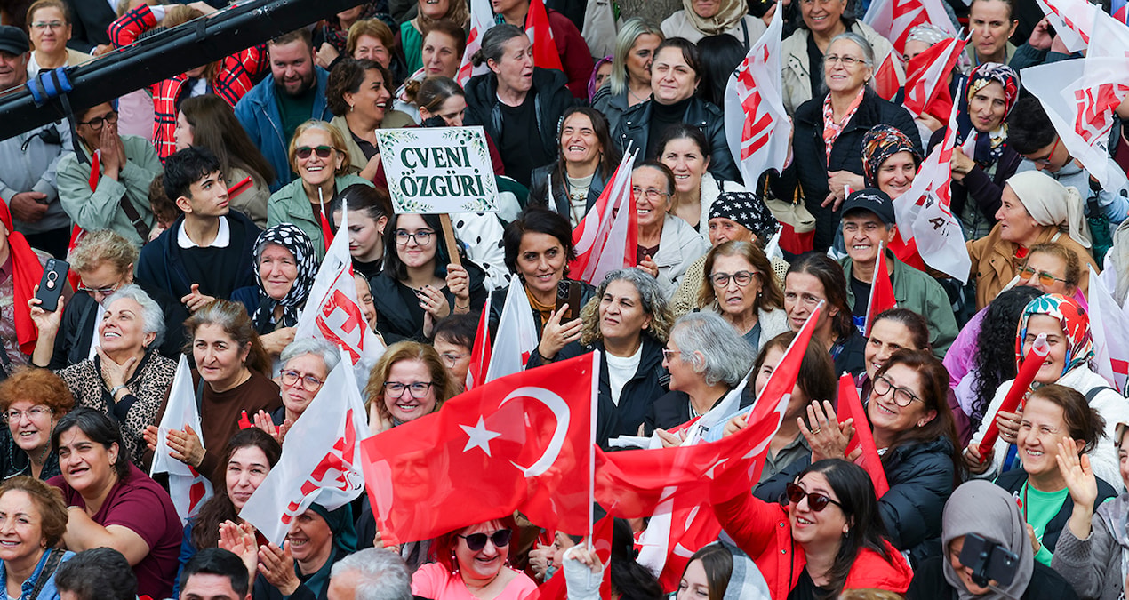 Halkın parasına çöktüler