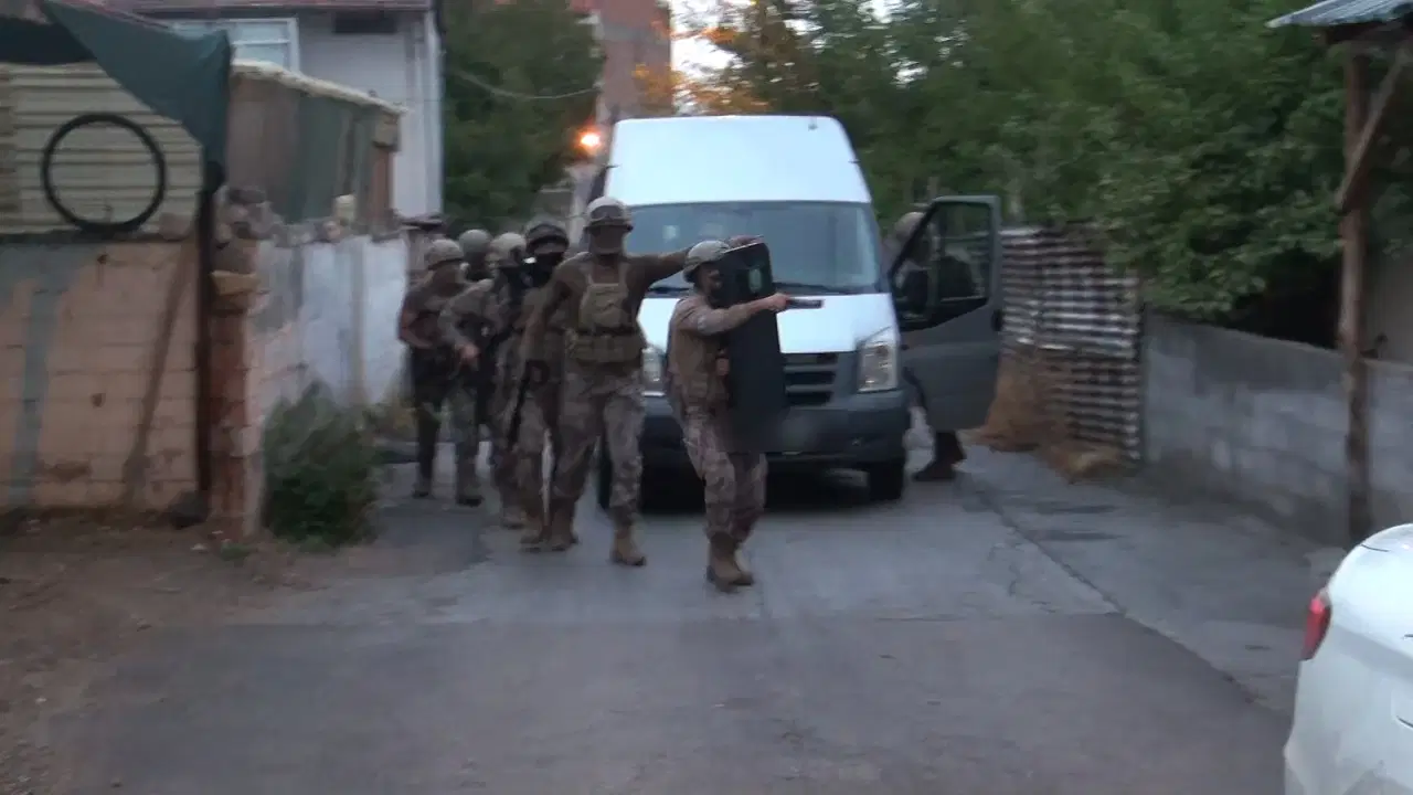 Malatya'da tefeci operasyonunda 13 kişi gözaltına alındı