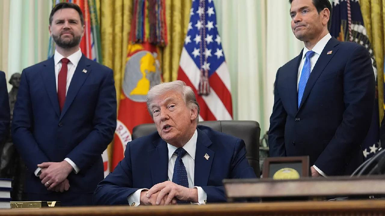 Trump ekibi gizli zirvede toplandı: İran ve Yemen'den önemli kararlar alındı