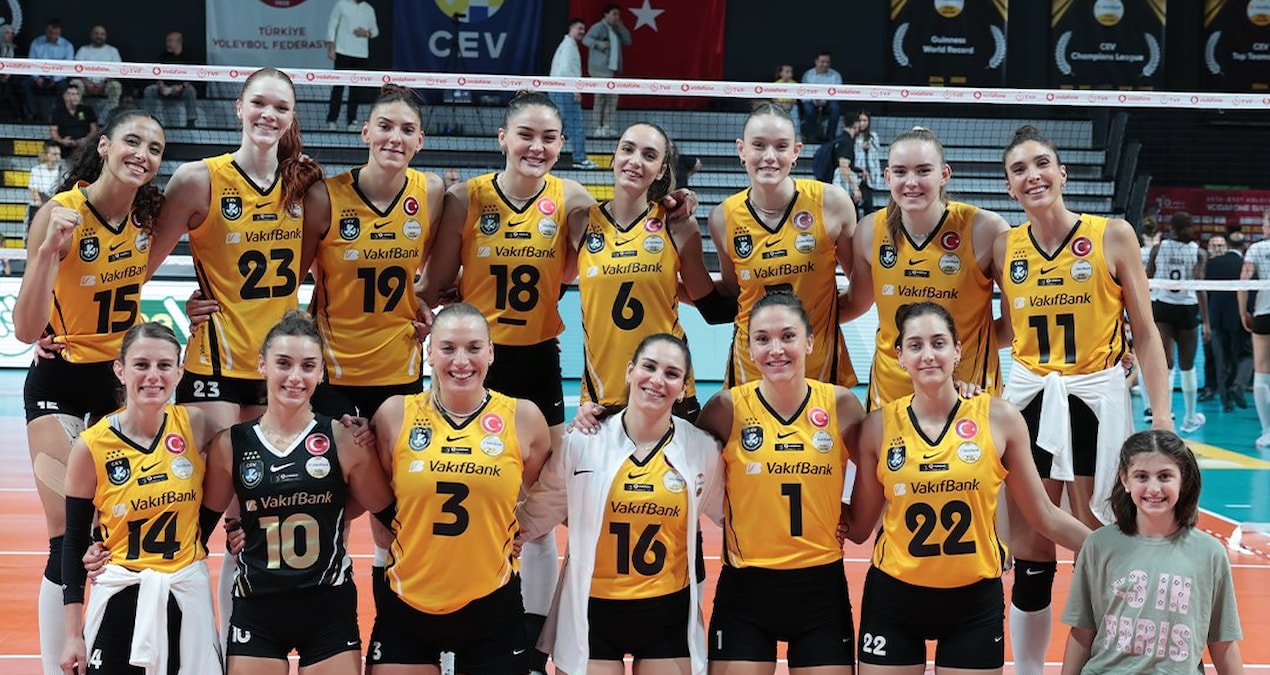 VakıfBank sahasında Beşiktaş'ı mağlup etti: Sultanlar Ligi'ne galibiyetle başladı