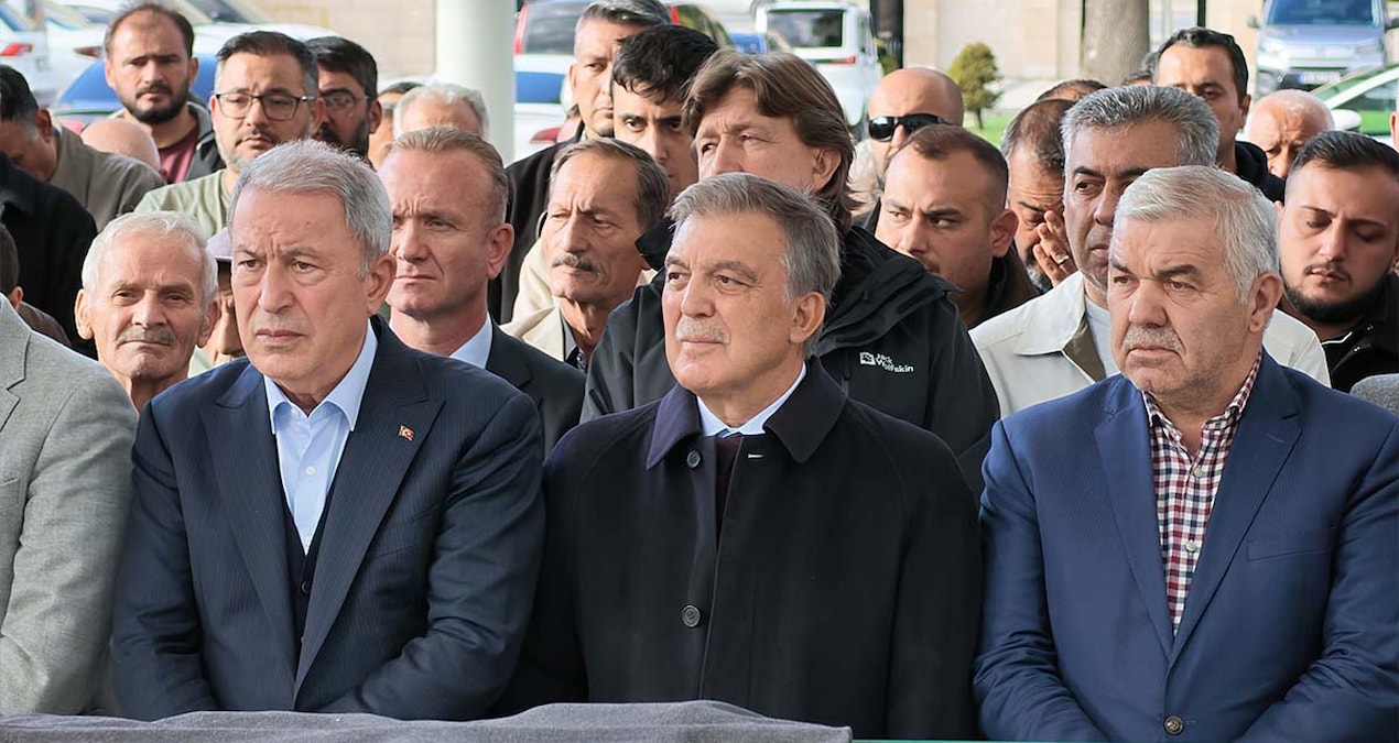 11.Cumhurbaşkanı Abdullah Gül aylar sonra ortaya çıktı