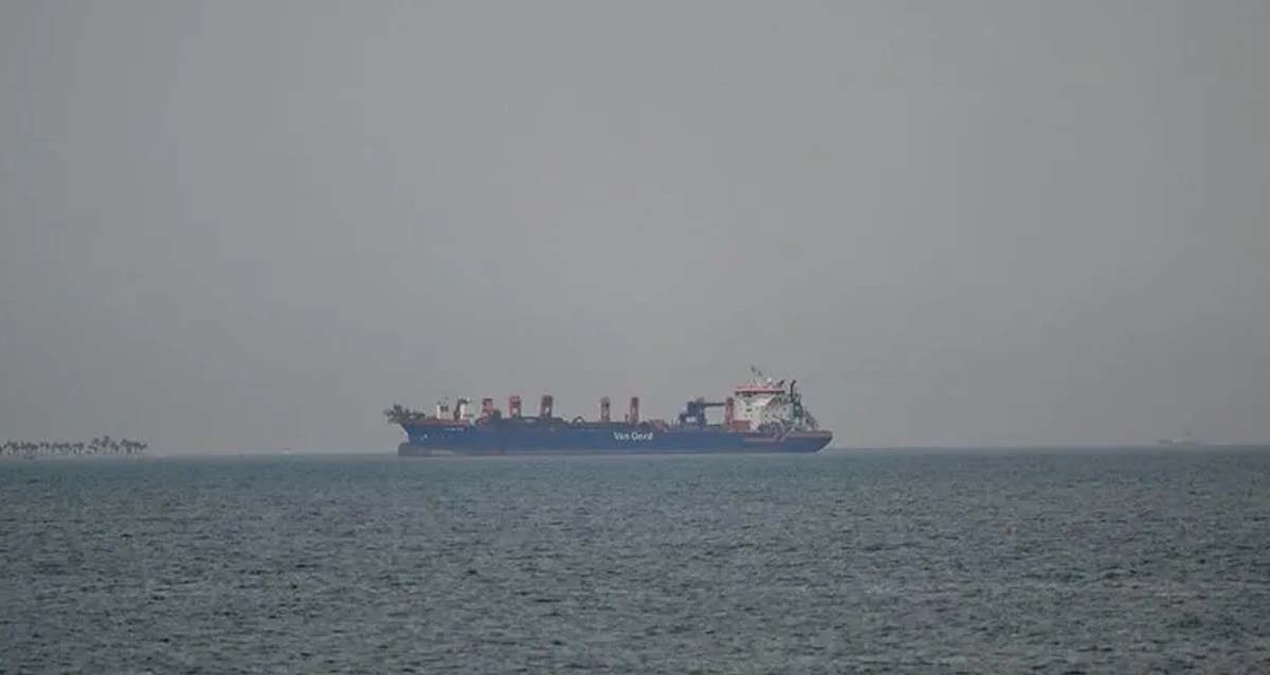 Hürmüz Boğazı’nda tanker vuruldu