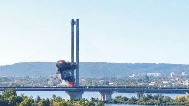 Ruslar üç günde iki köprü vurdu… Hedef Kiev’i yaşanmaz hale getirmek