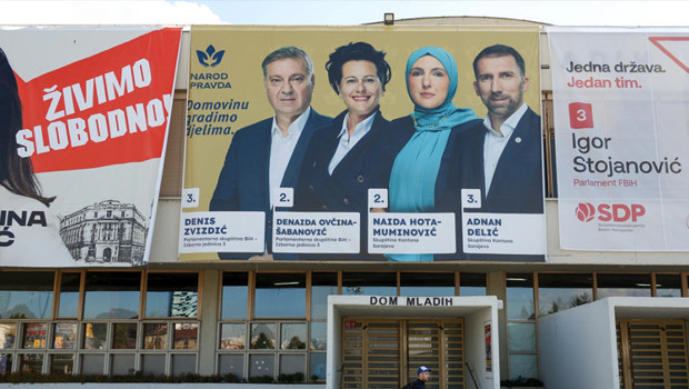 Bosna Hersek'te oy verme işlemi başladı