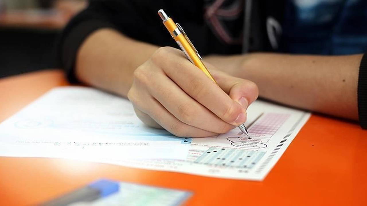 KPSS ön lisans oturumu başladı