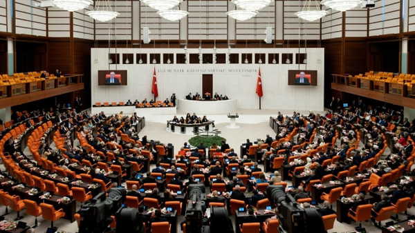 TBMM'de son yasama yılı başlıyor: Kızılay teklifi ve Booking düzenlemesi görüşülecek