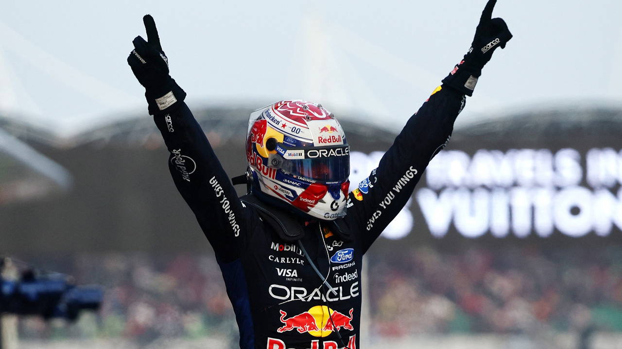 Bu sezonki ilk zaferi: Bahreyn GP'sinde kazanan Max Verstappen