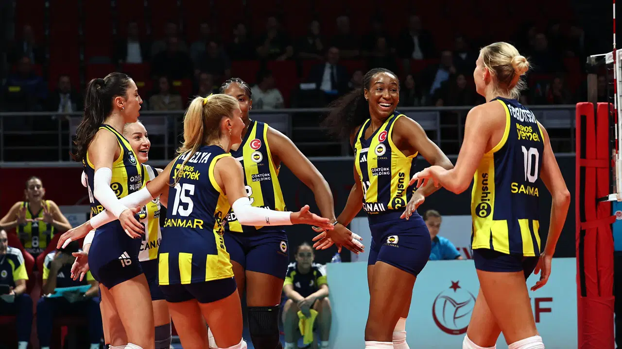 Manisa Büyükşehir Belediyespor'u mağlup etti: Fenerbahçe Medicana, galibiyetle başladı