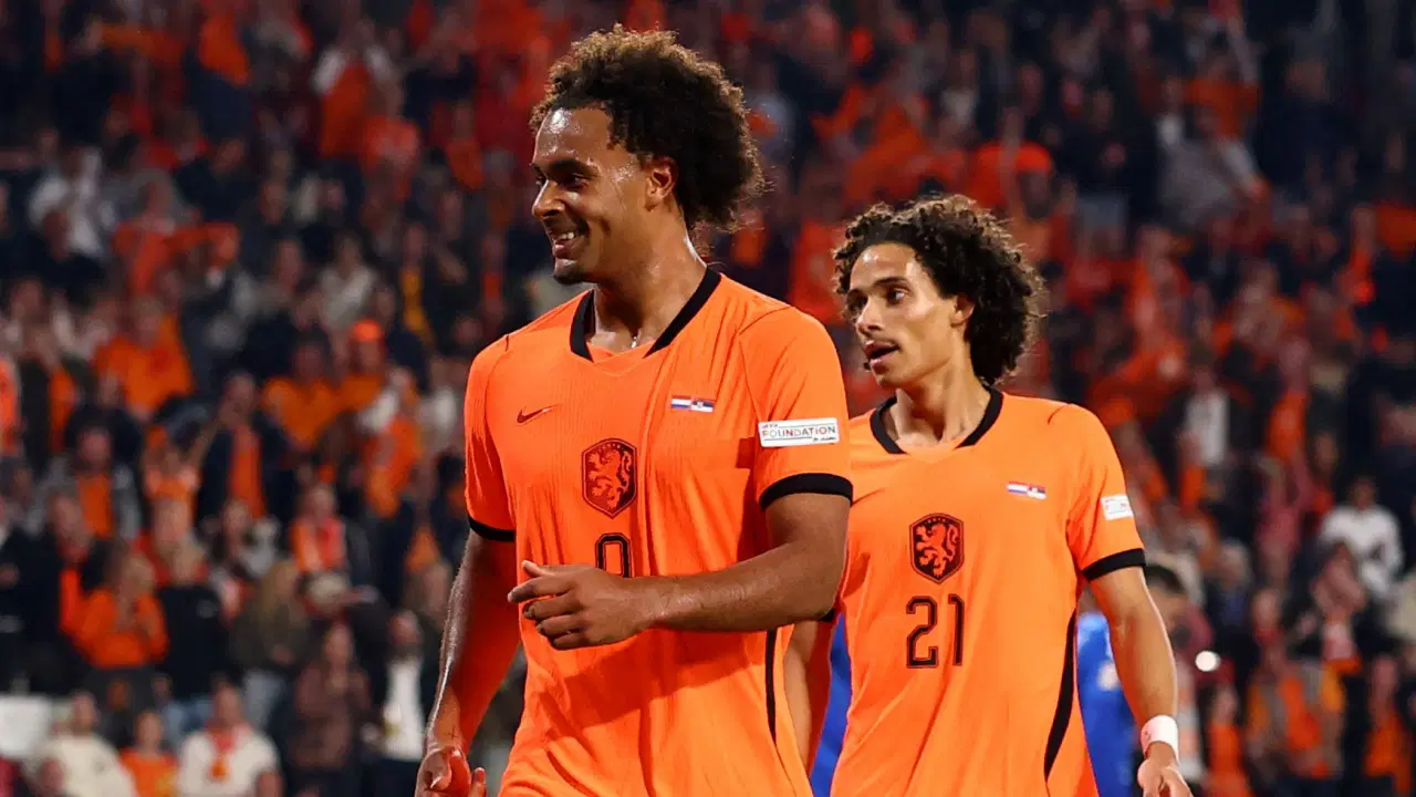 Hollanda kendi sahasında Sırbistan'a geçit vermedi!