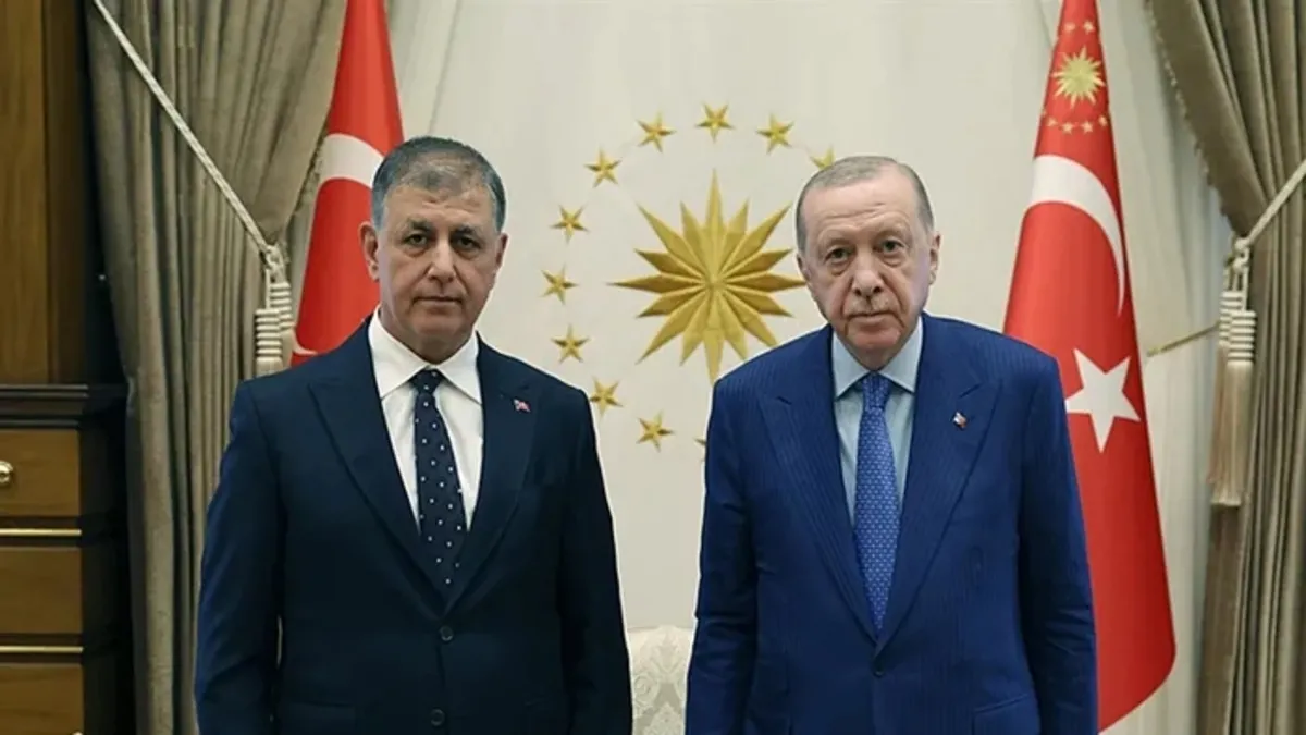 AK Parti’ye geçeceği konuşuluyordu! Cemil Tugay’dan dikkat çeken hamle