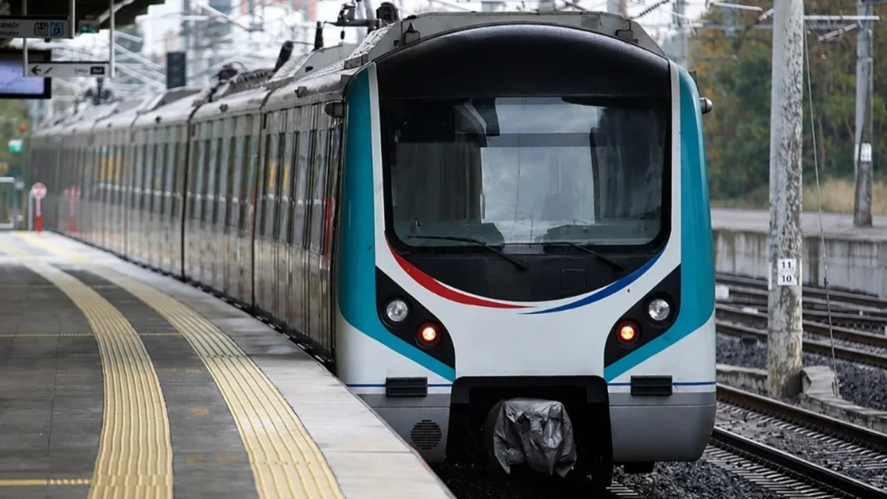 Son Dakika | Marmaray'da intihar: Seferler tek hata indirildi