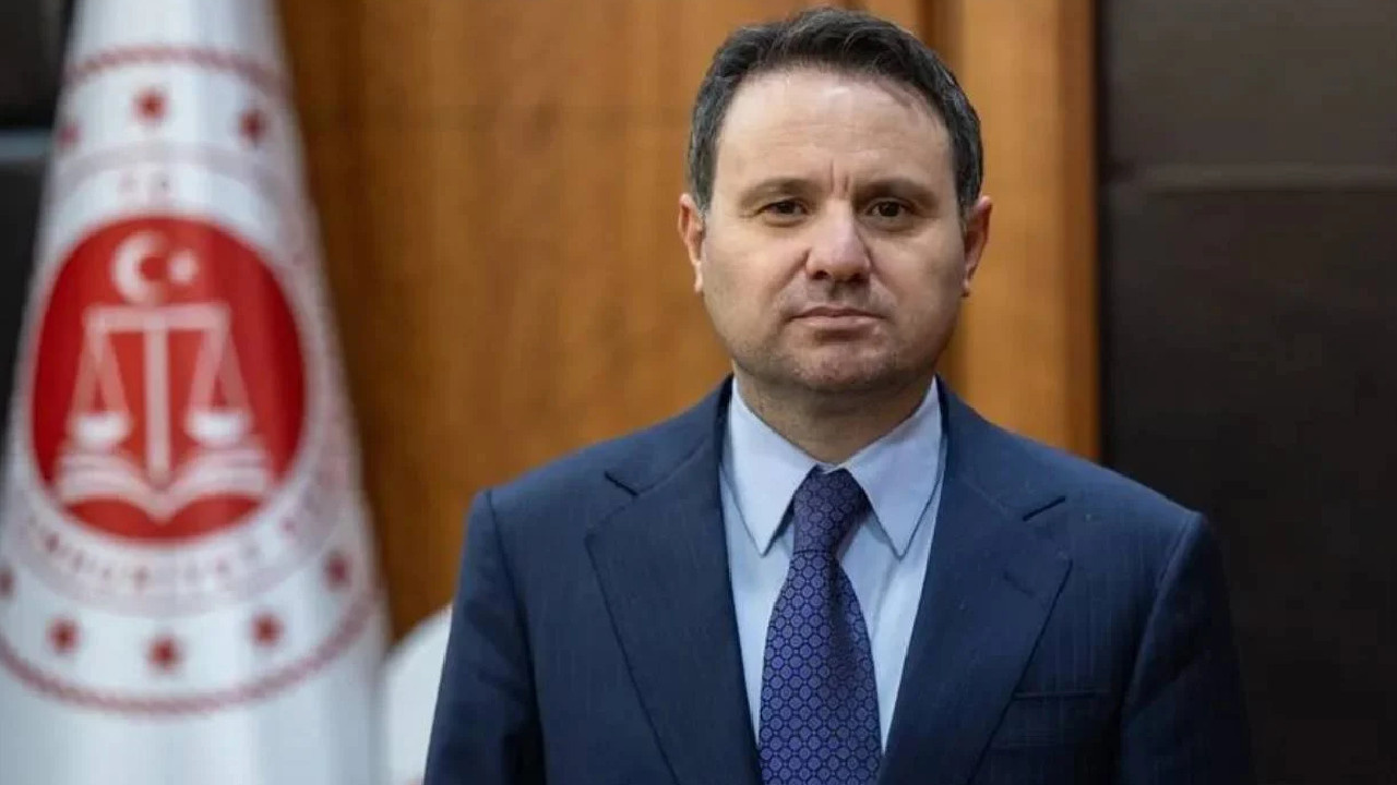 Bakan Gürlek’e fon soruşturması soruları: Yurt dışındaki varlıklar için ne gerçekleştirildi?