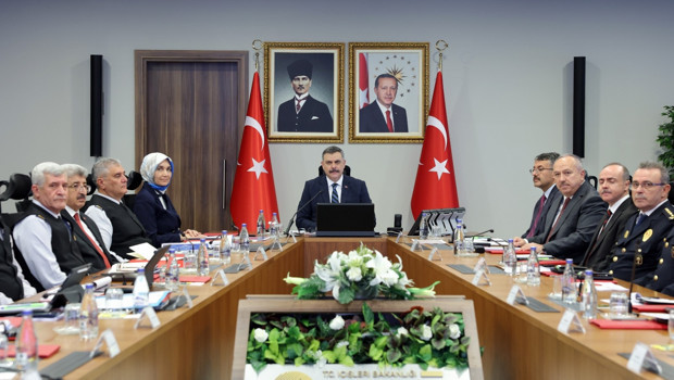 İçişleri Bakanı Çiftçi başkanlığında "asayiş" konulu güvenlik toplantısı gerçekleştirildi