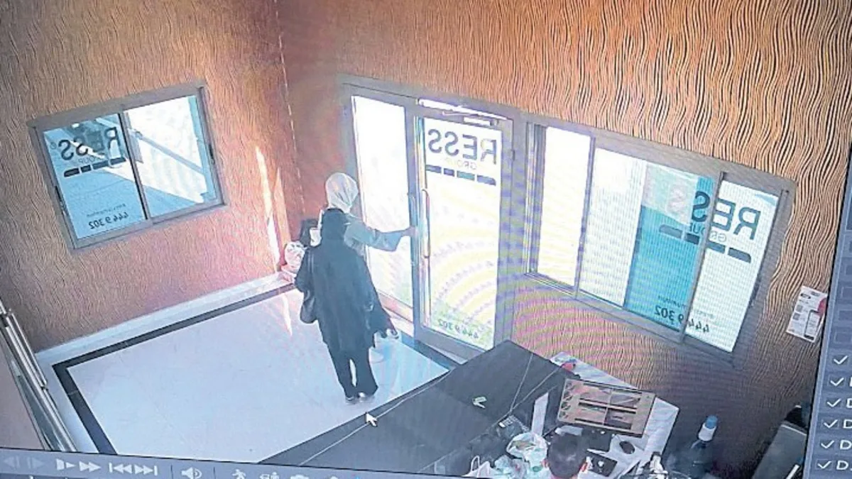 son evli çiftin altınlarını dedektörle çaldılar